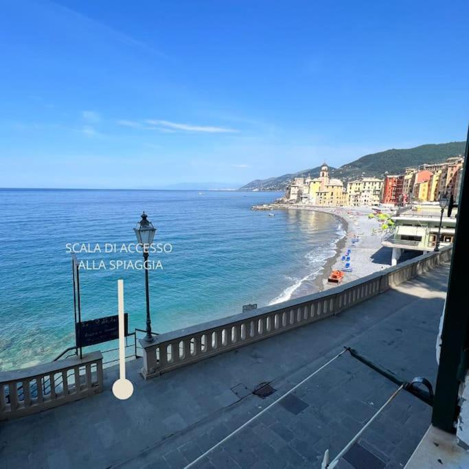 Апартаменти Un Terrazzino Sul Lungomare Камольї Екстер'єр фото